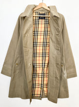 Load image into Gallery viewer, Burberry Trench Coat (S)