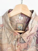 Load image into Gallery viewer, 90s Abstract Crazy Print Shirt (L)