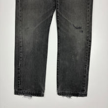 Load image into Gallery viewer, Distressed Levi’s 501 Jeans W31 L28