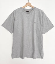 Load image into Gallery viewer, 90s Nike T-shirt (L)