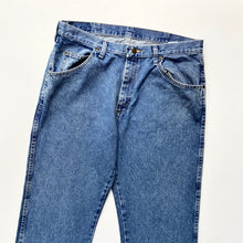Load image into Gallery viewer, Wrangler Jeans W36 L30