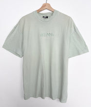 Load image into Gallery viewer, Nike Just Do It T-shirt (M)