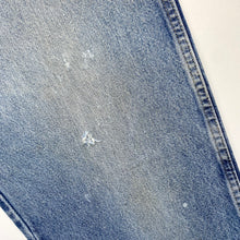 Load image into Gallery viewer, Wrangler Jeans W40 L30