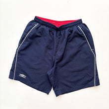 Load image into Gallery viewer, 00s Umbro Shorts (M)