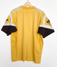 Load image into Gallery viewer, 90s Adidas T-shirt (M)