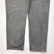 Load image into Gallery viewer, Levi’s 501 Jeans W42 L32