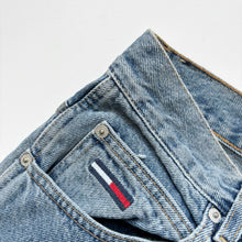 Load image into Gallery viewer, BNWT 90s Tommy Hilfiger Carpenter Jeans W30 L32