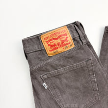 Load image into Gallery viewer, Levi’s 514 Cords W28 L32