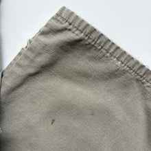 Load image into Gallery viewer, Wrangler Cargo Jeans W31 L32