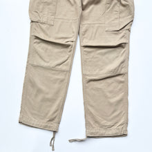 Load image into Gallery viewer, Carhartt Cargos W31 L32