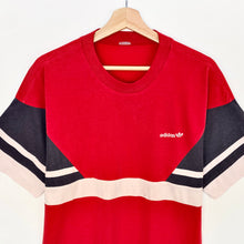 Load image into Gallery viewer, 90s Adidas T-shirt (M)