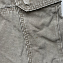 Load image into Gallery viewer, Wrangler Cargo Jeans W31 L32