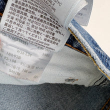 Load image into Gallery viewer, Levi’s 560 W36 L34