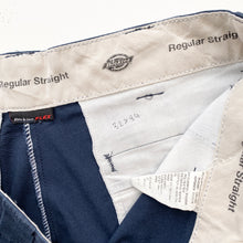 Load image into Gallery viewer, Dickies Cargos W32 L34