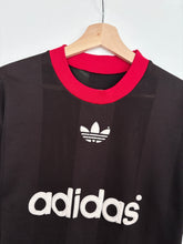 Load image into Gallery viewer, 90s Adidas T-shirt (M)