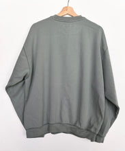 Load image into Gallery viewer, 00s Reebok Sweatshirt (XL)