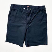 Load image into Gallery viewer, Dickies Shorts W34