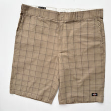 Load image into Gallery viewer, BNWT Dickies Shorts W40