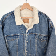Load image into Gallery viewer, 90s Gap Sherpa Denim Jacket (XL)