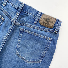Load image into Gallery viewer, Wrangler Denim Shorts W34