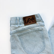 Load image into Gallery viewer, 90s Lee Jeans W36 L30