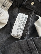 Load image into Gallery viewer, Wrangler Jeans W32 L30