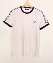 Load image into Gallery viewer, Fred Perry T-shirt (S)