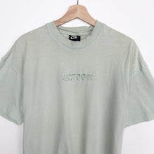 Load image into Gallery viewer, Nike Just Do It T-shirt (M)