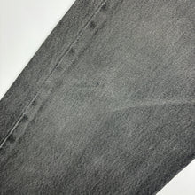 Load image into Gallery viewer, Distressed Levi’s 501 Jeans W31 L28