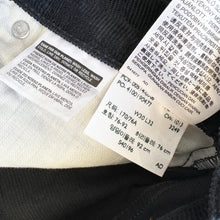 Load image into Gallery viewer, Levi’s 514 Cords W30 L32