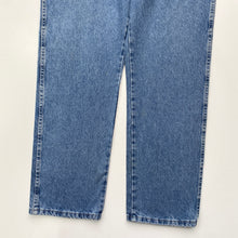 Load image into Gallery viewer, Wrangler Jeans W36 L30