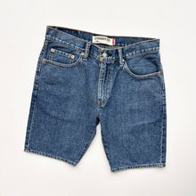 Load image into Gallery viewer, Levi’s 505 Shorts W31