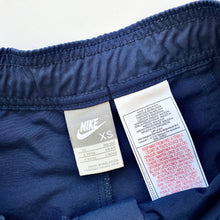 Load image into Gallery viewer, Women’s 00s Nike Shorts (XS)