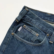 Load image into Gallery viewer, Carhartt Jeans W44 L32
