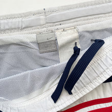 Load image into Gallery viewer, 00s Nike Shorts (2XL)