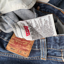 Load image into Gallery viewer, 90s Levi’s 501 W33 L34