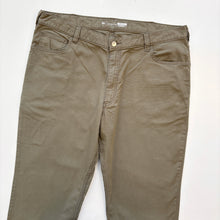Load image into Gallery viewer, Carhartt Jeans W40 L30