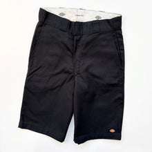 Load image into Gallery viewer, Dickies Shorts W28