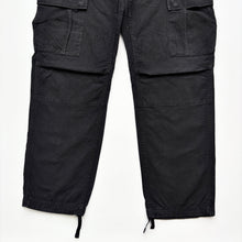 Load image into Gallery viewer, Carhartt Cargos W34 L30