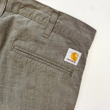 Load image into Gallery viewer, Carhartt Presenter Shorts W32