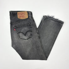 Load image into Gallery viewer, Distressed Levi’s 501 Jeans W31 L28