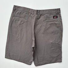 Load image into Gallery viewer, Dickies Shorts W36