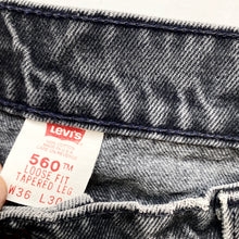 Load image into Gallery viewer, 90s Levi’s 560 Jeans W36 L30