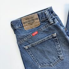 Load image into Gallery viewer, Wrangler Jeans W30 L30