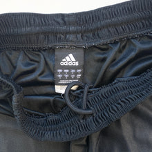 Load image into Gallery viewer, 00s Adidas Shorts (S)