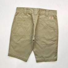 Load image into Gallery viewer, Dickies Shorts W32