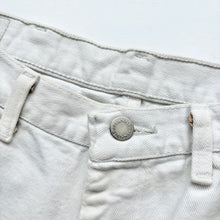 Load image into Gallery viewer, 90s Wrangler Denim Shorts W34