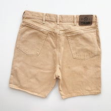 Load image into Gallery viewer, 90s Wrangler Denim Shorts W34