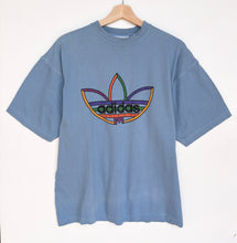 Load image into Gallery viewer, 90s Adidas T-shirt (M)