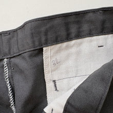 Load image into Gallery viewer, Dickies Shorts W32